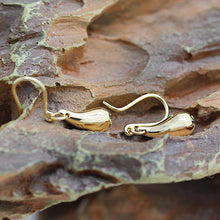 Lade das Bild in den Galerie-Viewer, Tiffany &amp; Co. Ohrringe Elsa Peretti &quot;Tropfen&quot; in 18KT Gelbgold
