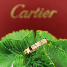 Lade das Bild in den Galerie-Viewer, Cartier Love Ring in 18KT Rosegold mit Cartier Box &amp; Papiere in Gr. 56
