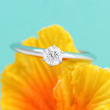 Lade das Bild in den Galerie-Viewer, Tiffany &amp; Co. Verlobungsring Platin 950-Gr.52 - Box &amp; Zertifikat 0.28 ct - VVS2
