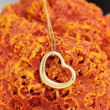 Lade das Bild in den Galerie-Viewer, Tiffany &amp; Co. Elsa Peretti &quot;offenes Herz&quot; in Groß Halskette in 18KT Gold mit Box
