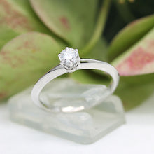 Lade das Bild in den Galerie-Viewer, Tiffany &amp; Co. Verlobungsring Platin 950-Gr.52 - Box &amp; Zertifikat 0.28 ct - VVS2
